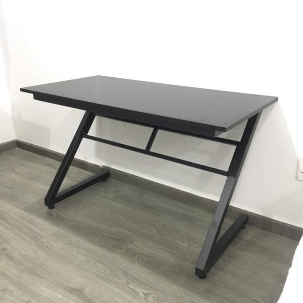 Bàn làm việc chân sắt chữ Z thanh lý giá rẻ