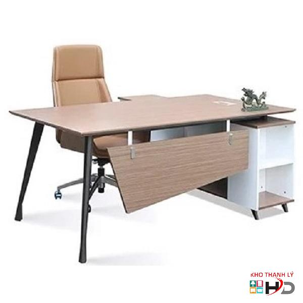 Bàn giám đốc chân sắt tồn kho
