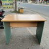 Bàn làm việc cũ 1m x 0.6m Hòa Phát không hộc