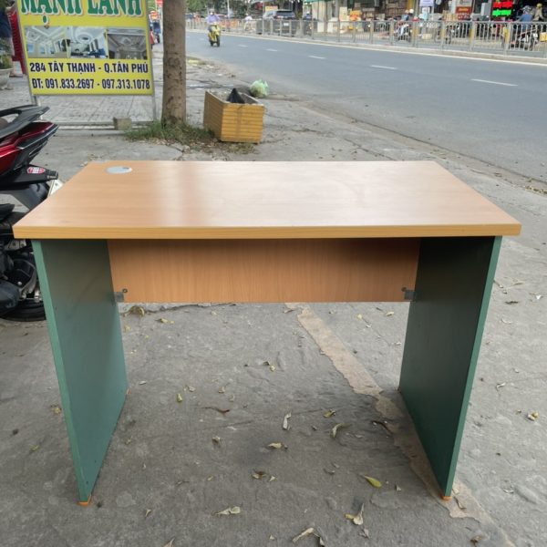 Bàn làm việc cũ 1m x 0.6m Hòa Phát không hộc