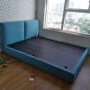 Giường ngủ gỗ bọc vải 1m6 giá rẻ