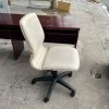 Ghế xoay bọc simili cũ không tay