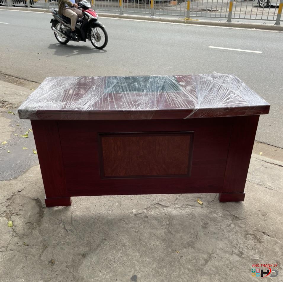 ban giam doc 1m4 thanh ly gia re