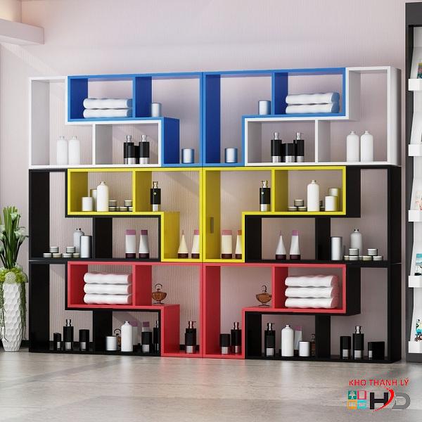 Kệ trưng bày mỹ phẩm Spa đẹp giá rẻ