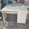 Bàn làm việc 1m2 vân gỗ 3 hộc tủ