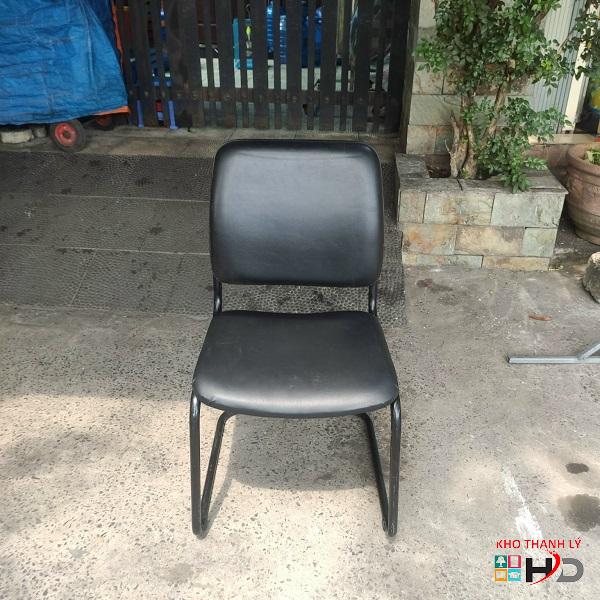 Ghế chân quỳ bọc da