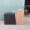 quầy lễ tân màu đen phối vân gỗ
