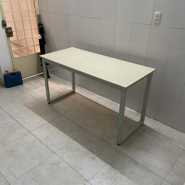Bàn làm việc chân sắt 1m4 Cũ 1