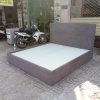 Giường Ngủ Mfd Bọc Vải 1m8 Thanh Lý