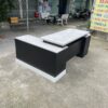 Bàn giám đốc chữ l phối 2 màu hiện đại