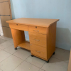 Bàn làm việc 4 hộc tủ 1m giá rẻ