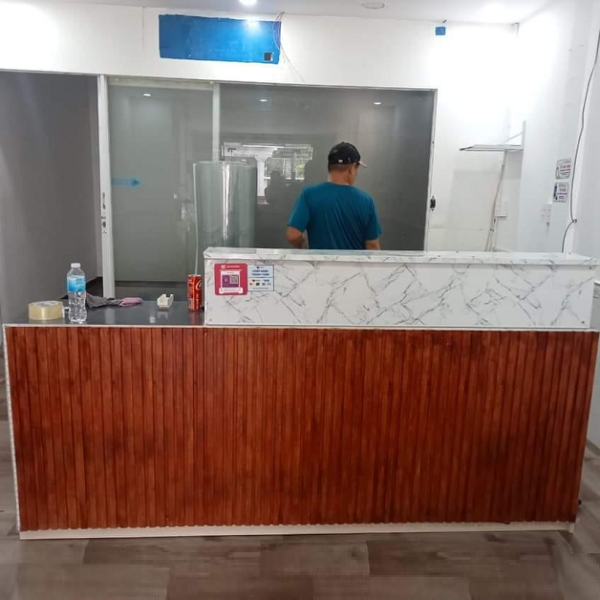 Quầy thu ngân 2m ốp lam song do