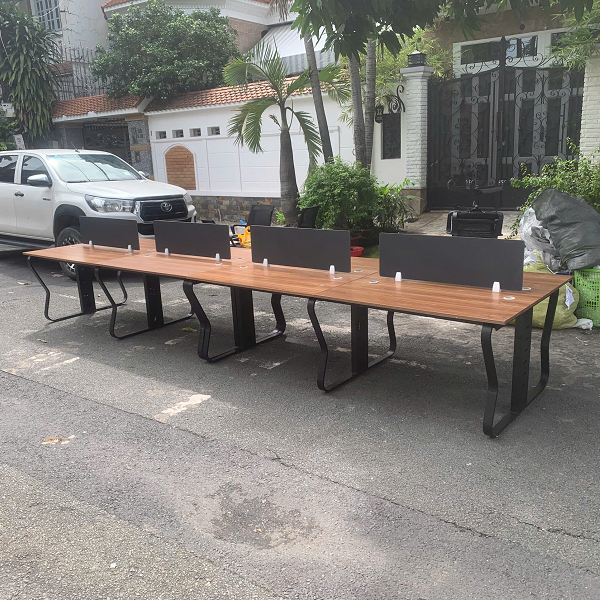 Hình ảnh thực tế cụm bàn 8 chỗ tại Kho Thanh Lý HD