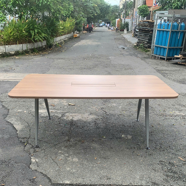 Hình ảnh thực tế bàn chân sắt trụ 2m x 1m tại Kho Thanh Lý HD