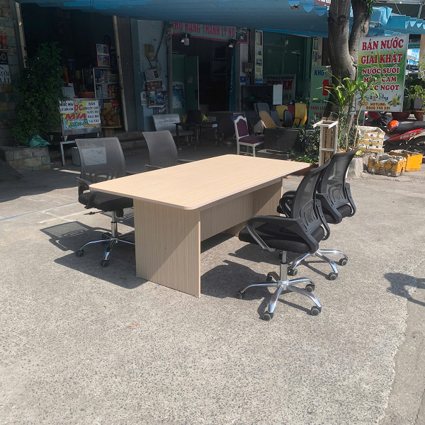 ban hop van phong go 1m8 x 90cm Bàn họp văn phòng gỗ 1m8 x 90cm
